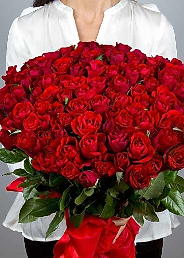 100 GÜL KUCAK DOLUSU